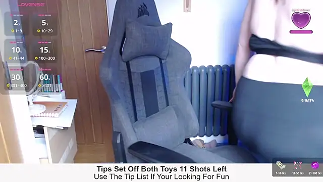 Rebecca Summer online show from 02-21-26, 02:52