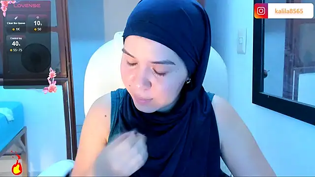 MatchedEyebrow online show from 10-17-25, 09:49