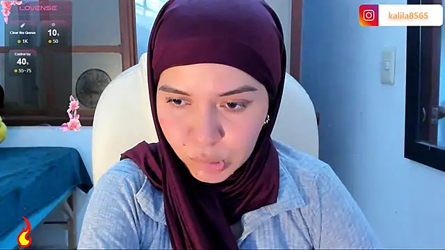 MatchedEyebrow online show from 10-22-25, 09:03