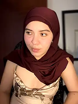 MatchedEyebrow online show from 04-18-26, 09:04