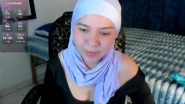 Snapshot of MatchedEyebrow chatting on 06-03-26, 10:03 MatchedEyebrow online show from 06-03-26, 10:03
