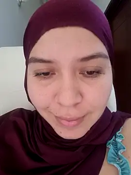 MatchedEyebrow online show from 03-14-25, 08:49