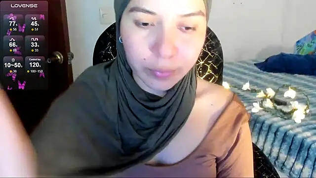 MatchedEyebrow online show from 05-30-26, 09:42