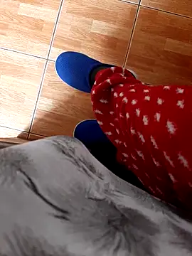 feet toes online show from 04-14-26, 05:34