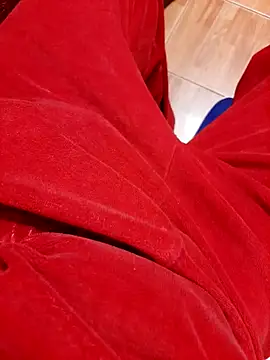 feet toes online show from 10-17-25, 04:27