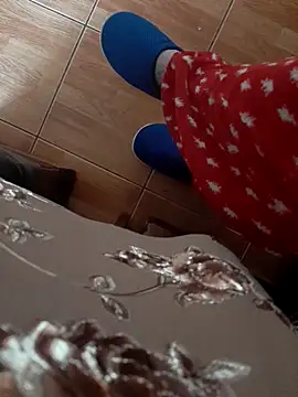 feet toes online show from 10-10-25, 04:46