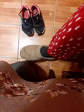 feet toes online show from 03-23-26, 05:40