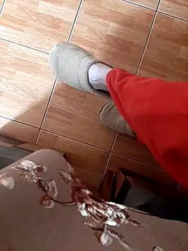 feet toes online show from 11-20-25, 06:58