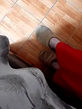 feet toes online show from 04-01-26, 08:15