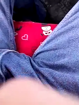 feet toes online show from 02-21-25, 10:28