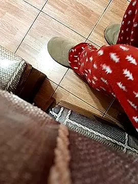 feet toes online show from 02-27-25, 05:29