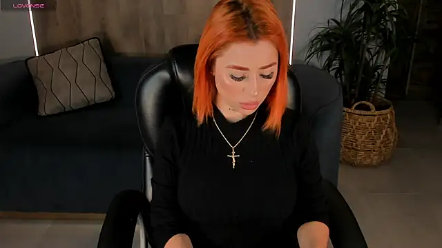 MadelineFox online show from 09-10-25, 08:13