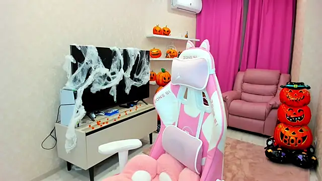 RedLipse online show from 10-27-25, 03:29