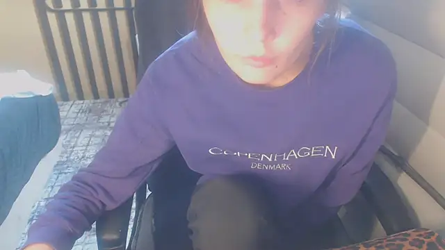 Snapshot of Laco-cO chatting on 09-29-25, 06:20 Laco-cO online show from 09-29-25, 06:20