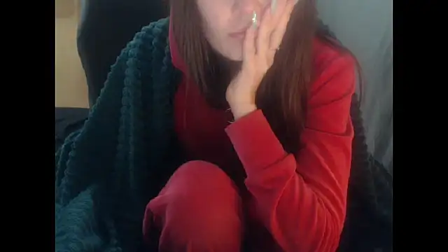 Snapshot of Laco-cO chatting on 12-11-24, 03:58 Laco-cO online show from 12-11-24, 03:58