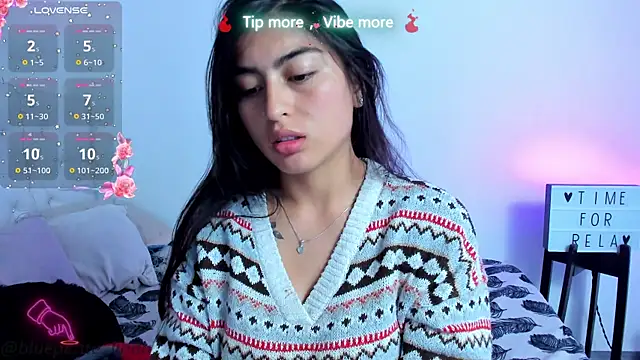 Blue Petite online show from 12-03-25, 11:36