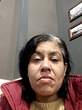 Molly newman6 online show from 12-15-25, 01:06