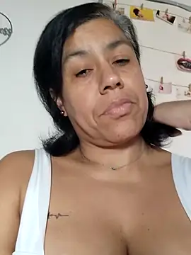 Molly newman6 online show from 04-15-26, 01:37