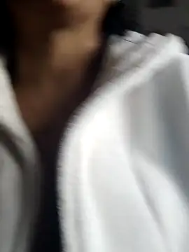 Molly newman6 online show from 12-18-25, 09:58