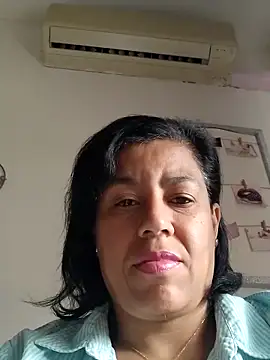 Snapshot of Molly_newman6 chatting on 09-22-25, 01:17 Molly newman6 online show from 09-22-25, 01:17