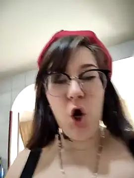 Snapshot of HunnyyLove chatting on 03-14-25, 06:50 HunnyyLove online show from 03-14-25, 06:50