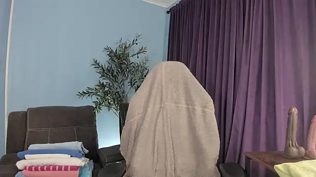 Kelly Carolina online show from 05-06-26, 11:47
