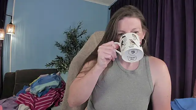 Kelly Carolina online show from 04-22-26, 11:39