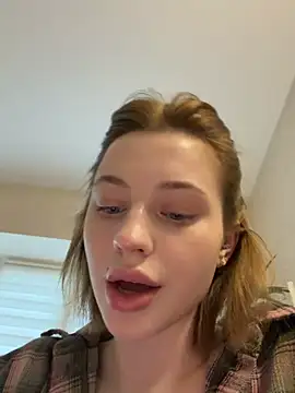 Camilla Railian online show from 04-04-26, 05:52