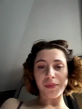 Snapshot of Camilla_Railian chatting on 10-02-25, 10:24 Camilla Railian online show from 10-02-25, 10:24