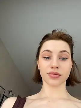 Camilla Railian online show from 03-11-26, 11:04