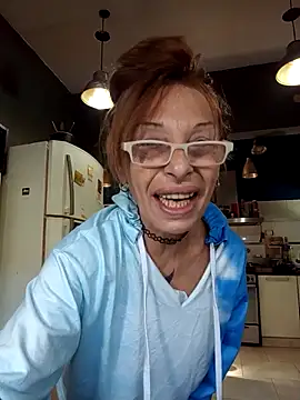 Snapshot of FrozenWaffle chatting on 05-03-26, 02:31 FrozenWaffle online show from 05-03-26, 02:31