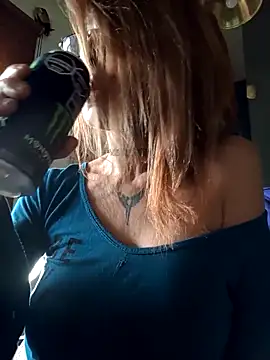 FrozenWaffle online show from 04-06-26, 03:13