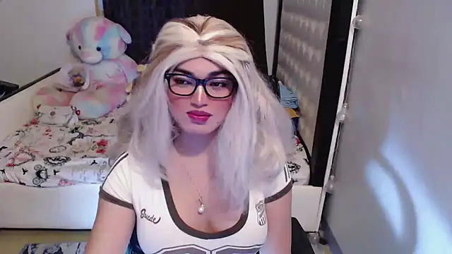 Goddess Sarah online show from 10-04-25, 02:51