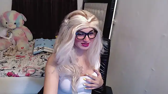 Goddess Sarah online show from 09-19-25, 04:44