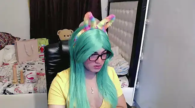 Goddess Sarah online show from 12-31-24, 01:41