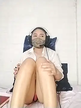  Shimmerlyn  online show from 03-01-25, 08:42