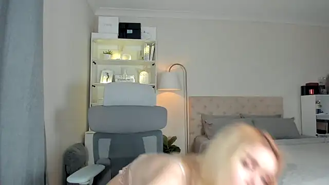 JohannaRodriguez69 online show from 03-28-26, 02:23