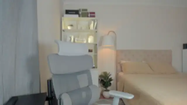 JohannaRodriguez69 online show from 11-01-25, 01:23