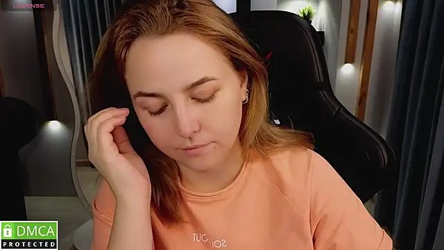 Mira Mermayd online show from 10-18-25, 01:07