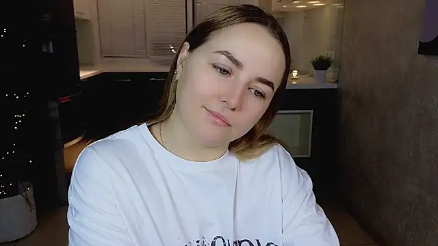 Mira Mermayd online show from 02-08-26, 01:25