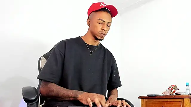 YeremiBrowm online show from 02-24-25, 08:36