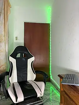 YeremiBrowm online show from 02-06-25, 12:00