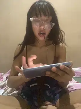 Karmakuro online show from 12-18-25, 10:24