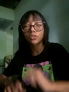 Karmakuro online show from 09-15-25, 07:58