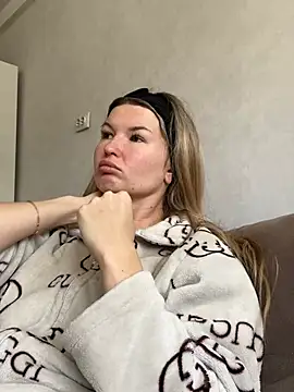 AngelMiaM online show from 04-27-26, 07:28