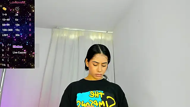 VioletaSotter online show from 06-12-26, 12:36