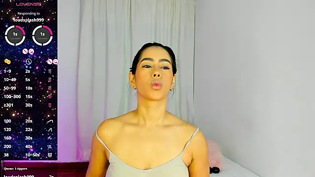 Snapshot of VioletaSotter chatting on 04-12-26, 11:02 VioletaSotter online show from 04-12-26, 11:02