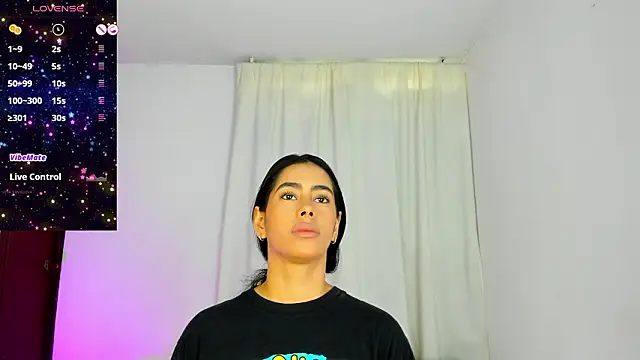 Snapshot of VioletaSotter chatting on 03-12-26, 12:20 VioletaSotter online show from 03-12-26, 12:20