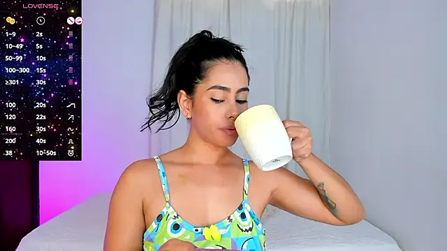 Snapshot of VioletaSotter chatting on 03-03-26, 12:34 VioletaSotter online show from 03-03-26, 12:34