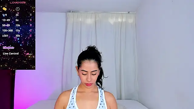 Snapshot of VioletaSotter chatting on 03-06-26, 12:22 VioletaSotter online show from 03-06-26, 12:22